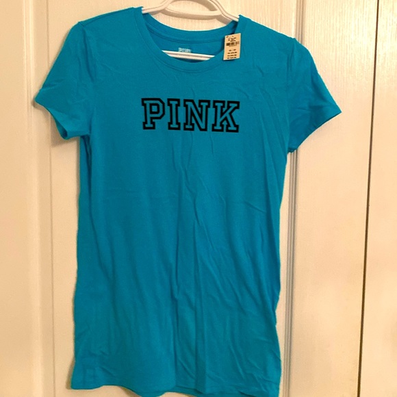 NWT Pink Victoria Secret T-Shirt - Picture 1 of 1